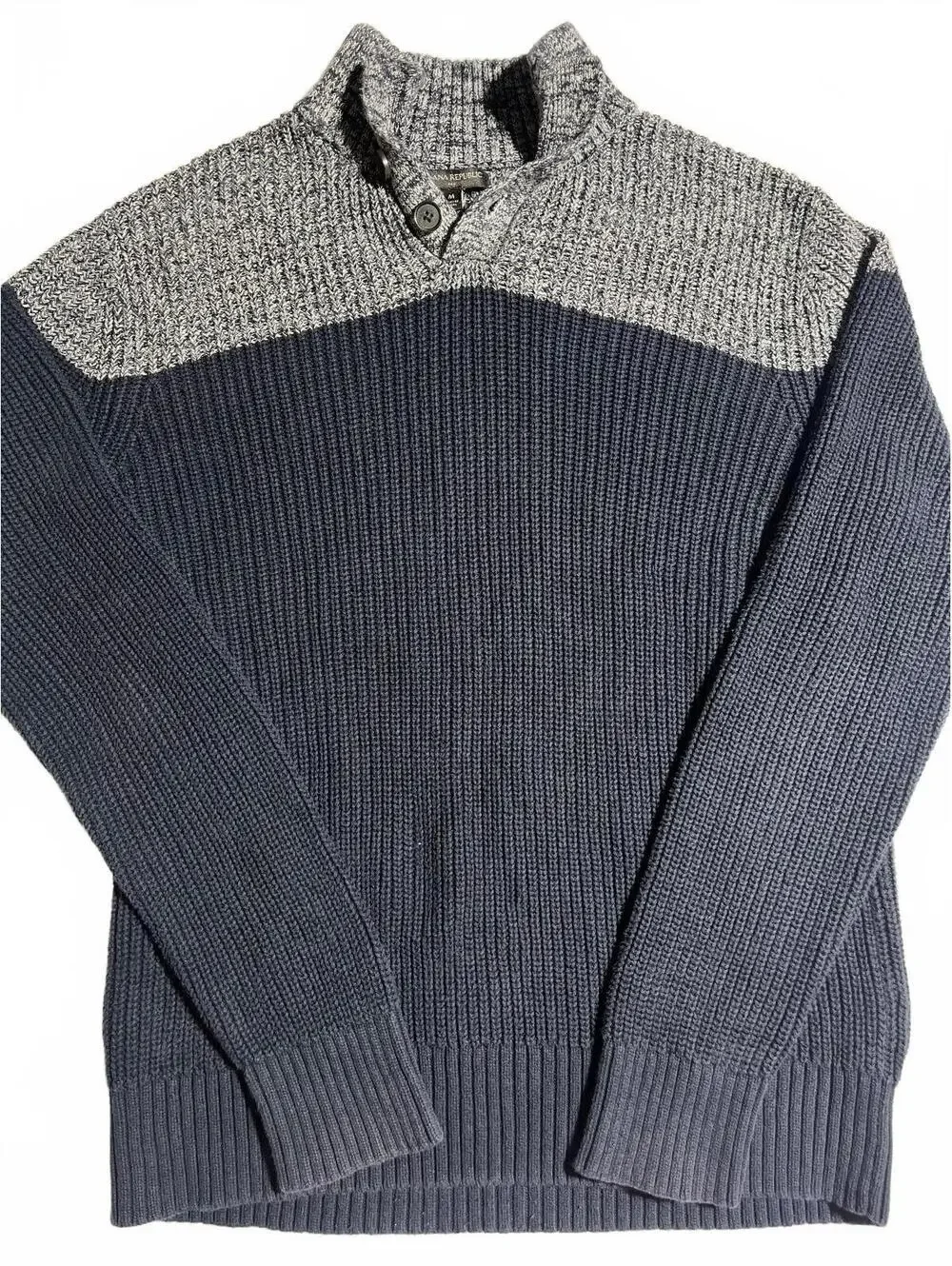 Banana Republic Men's Medium Navy and Gray Ribbed Knit Button-Up Sweater
